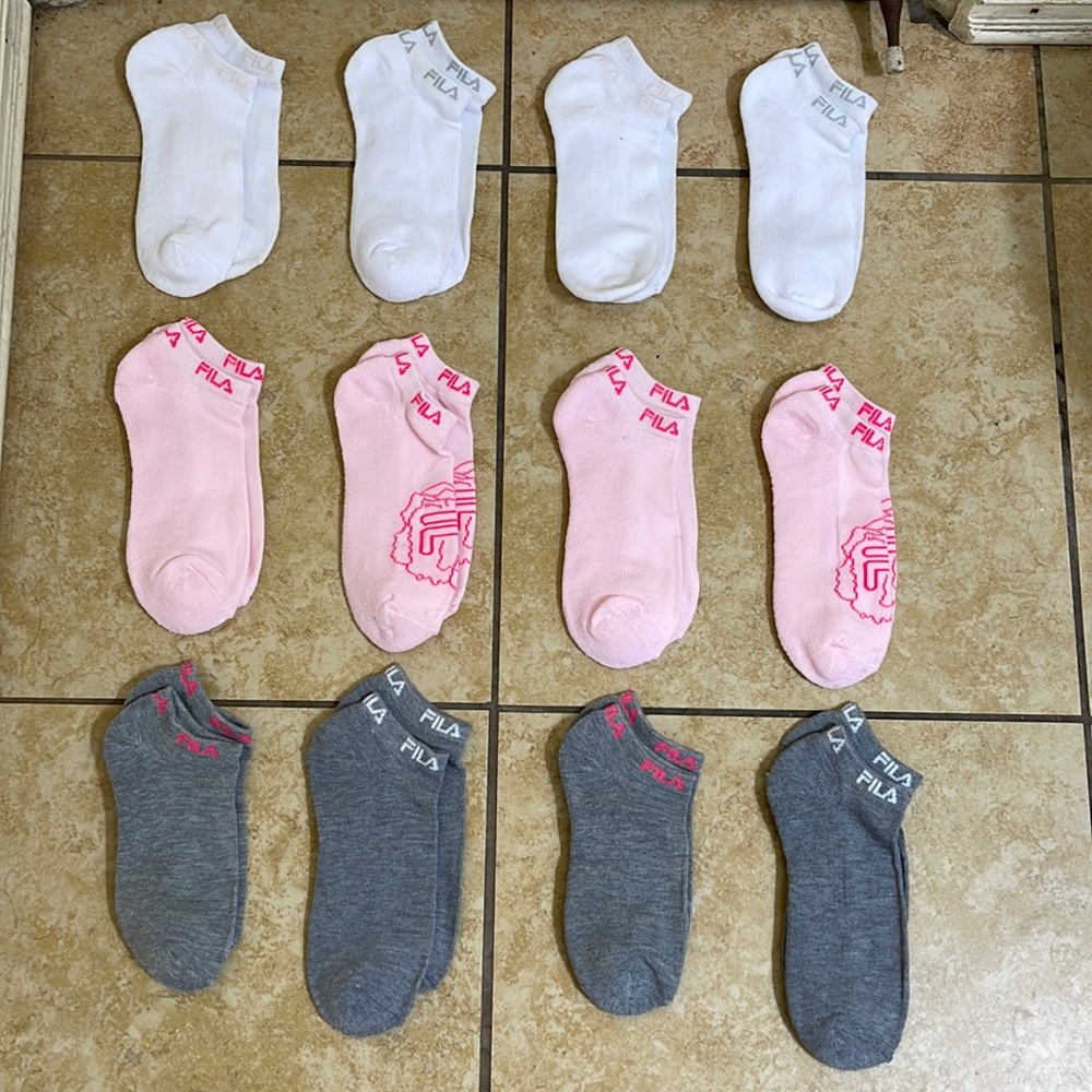 FILA Girl 12 pair no-show sock set size Large Fits shoe size 4-10